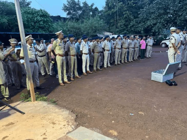 दुर्ग केंद्रीय जेल में छापा: 2 मोबाइल, 1 सिम कार्ड, बीड़ी-चिलम बरामद, पंचनामा पदमनाभपुर थाने को सौंपा