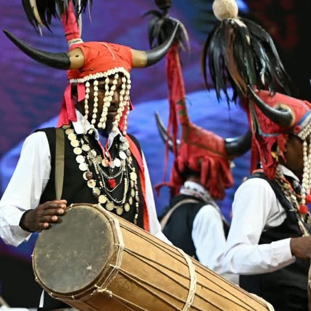 चक्रधर समारोह में बस्तर की लोकसंस्कृति की मनमोहक प्रस्तुति, वित्त मंत्री ओपी चौधरी ने कलाकारों को 51 हजार रुपए अतिरिक्त देने की घोषणा की