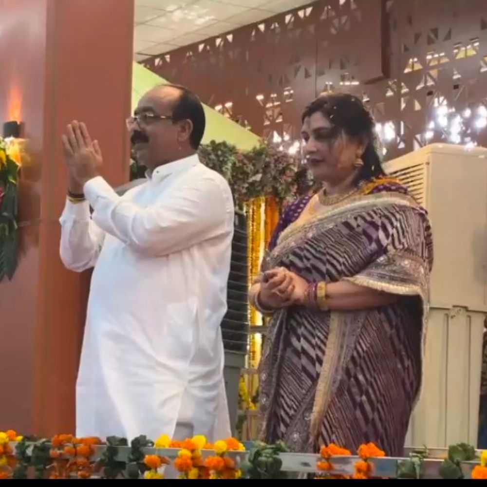 उप मुख्यमंत्री अरुण साव ने मानस मंच में माताओं-बहनों के साथ मनाया तीजा तिहार, भगवान भोलेनाथ की पूजा की