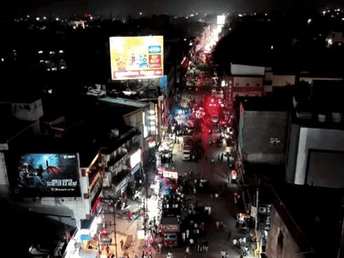 रायपुर में गणेश विसर्जन झांकी: शारदा चौक से महादेवघाट तक निकली भव्य झांकियां, जयस्तंभ चौक पर उमड़ी भीड़